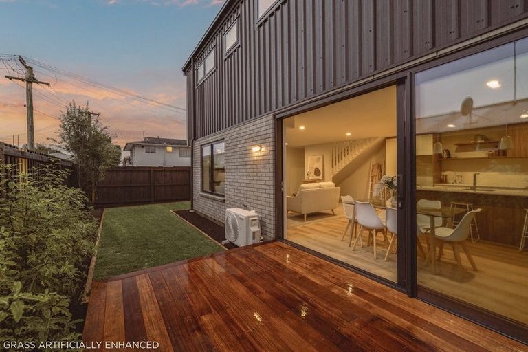 Photo of property in 153 Springfield Road, St Albans, Christchurch, 8014