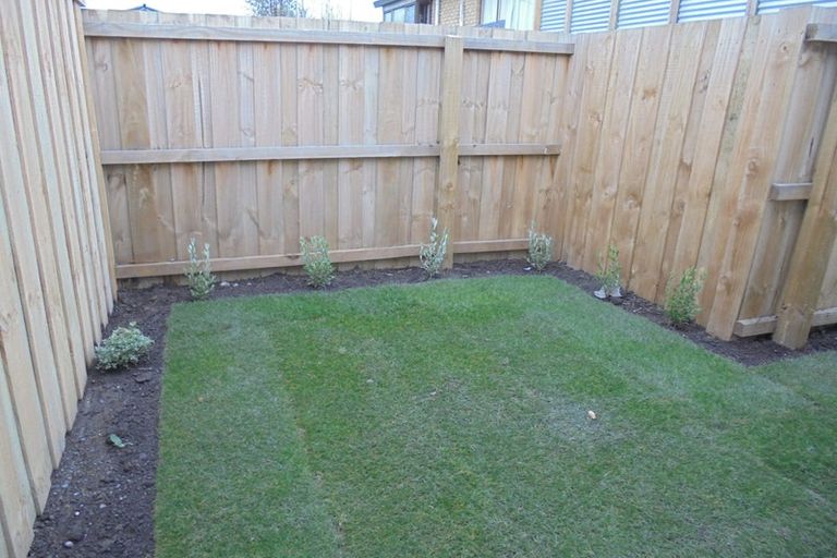 Photo of property in 37 Chrysolite Place, Belfast, Christchurch, 8051