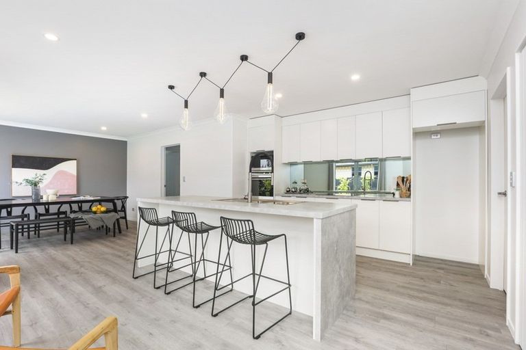 Photo of property in 18 Farleigh Close, Huntington, Hamilton, 3210