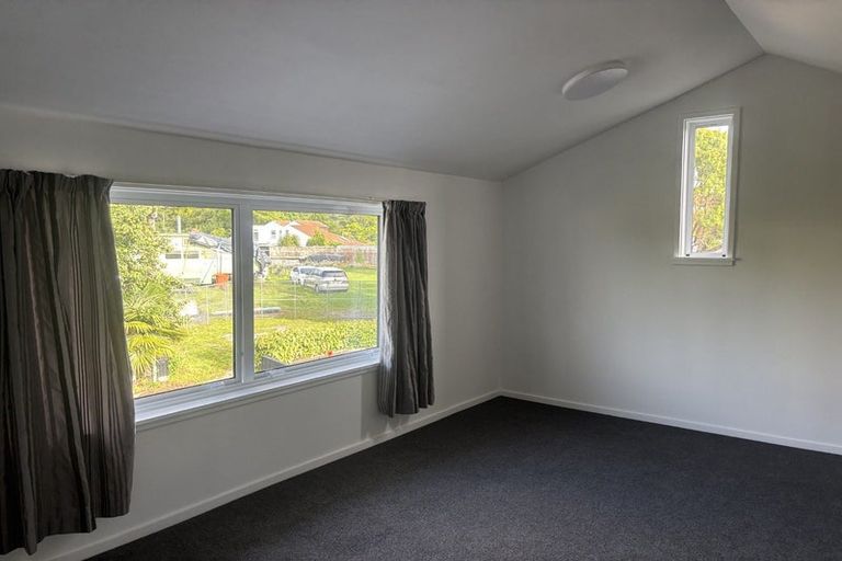 Photo of property in 2/96 Hinau Street, Riccarton, Christchurch, 8041
