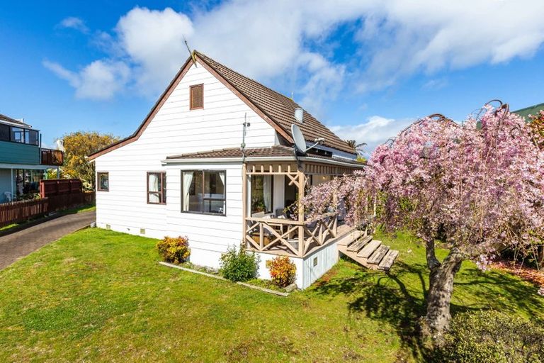 Photo of property in 24 Tobin Place, Richmond Heights, Taupo, 3330