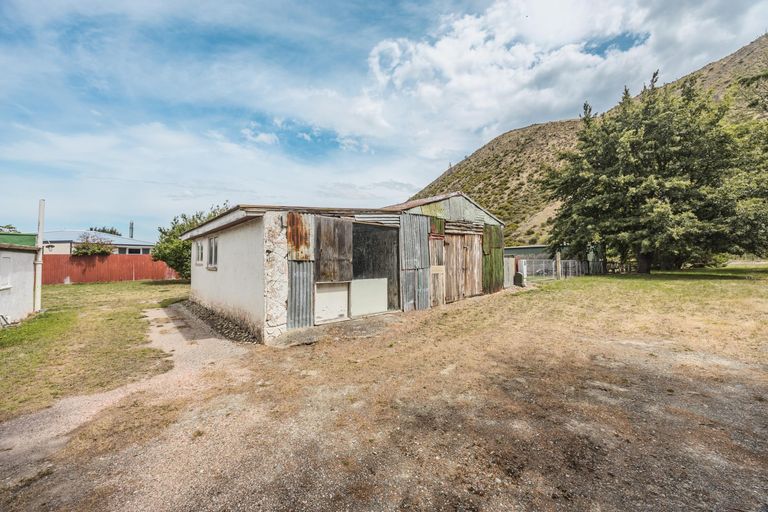 Photo of property in 103 Bledisloe Street, Kurow, 9435