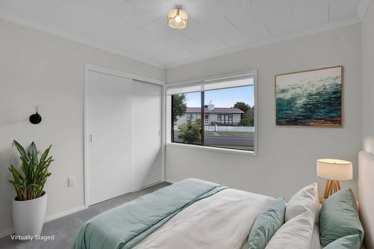 Photo of property in 33 Nikau Street, Inglewood, 4330