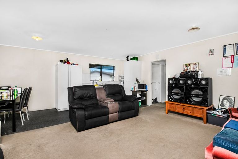 Photo of property in 1/19 Templeton Place, Clendon Park, Auckland, 2103