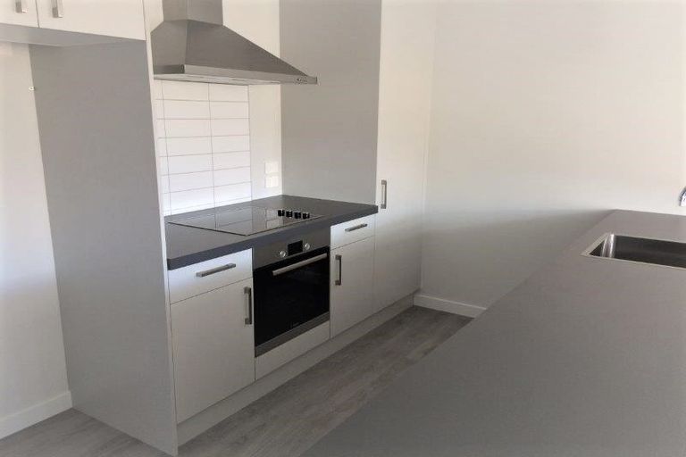 Photo of property in 15 Kirimoko Crescent, Wanaka, 9305