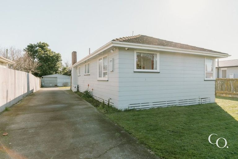 Photo of property in 409 Kotuku Street, Camberley, Hastings, 4120