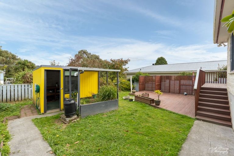 Photo of property in 94 Manuka Street, Stokes Valley, Lower Hutt, 5019