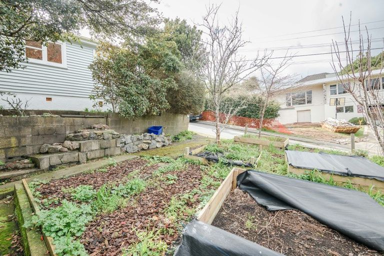 Photo of property in 94 Woodland Road, Johnsonville, Wellington, 6037