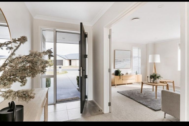 Photo of property in 10 Te Kio Crescent, Papamoa Beach, Papamoa, 3118