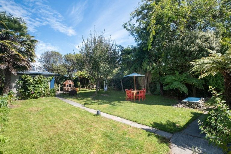 Photo of property in 7 Grove Road, Haumoana, 4102