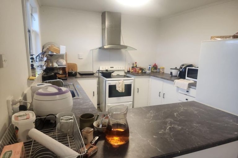 Photo of property in 12 Beauchamp Street, Tawa, Wellington, 5028