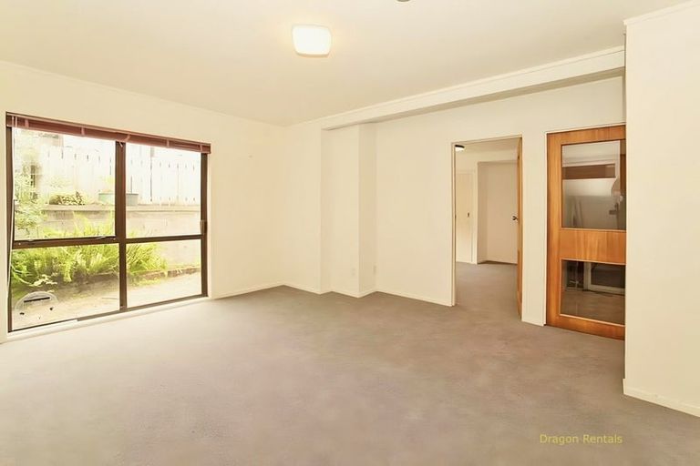 Photo of property in 8 Jellicoe Road, Murrays Bay, Auckland, 0630
