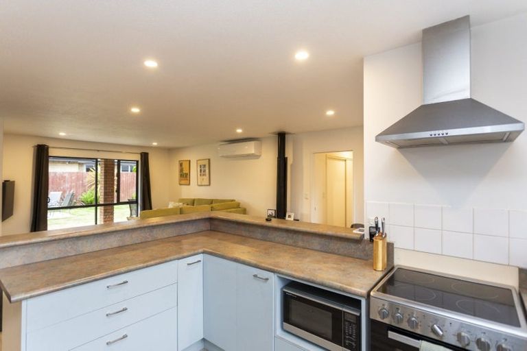 Photo of property in 35 Broadhaven Avenue, Parklands, Christchurch, 8083