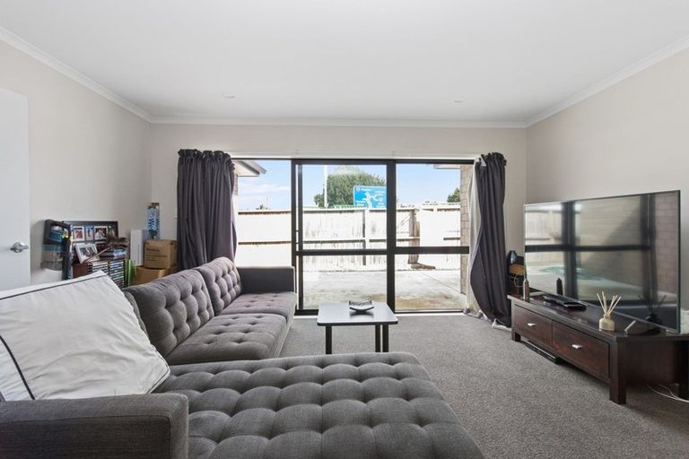 Photo of property in 2 Cosmith Lane, Frankton, Hamilton, 3204