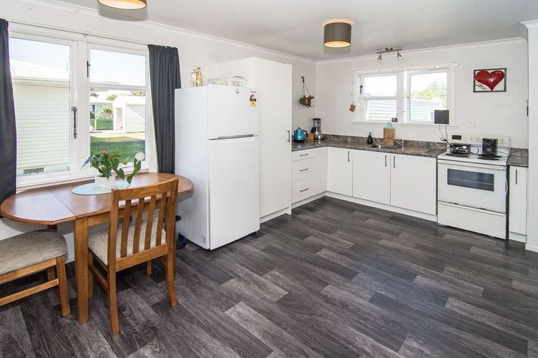 Photo of property in 4 Jellicoe Place, Solway, Masterton, 5810