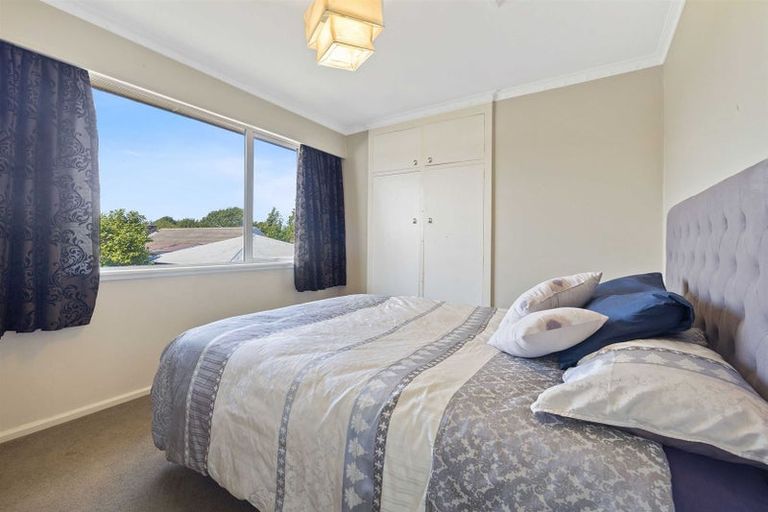 Photo of property in 6 Ilfracombe Place, Burnside, Christchurch, 8053