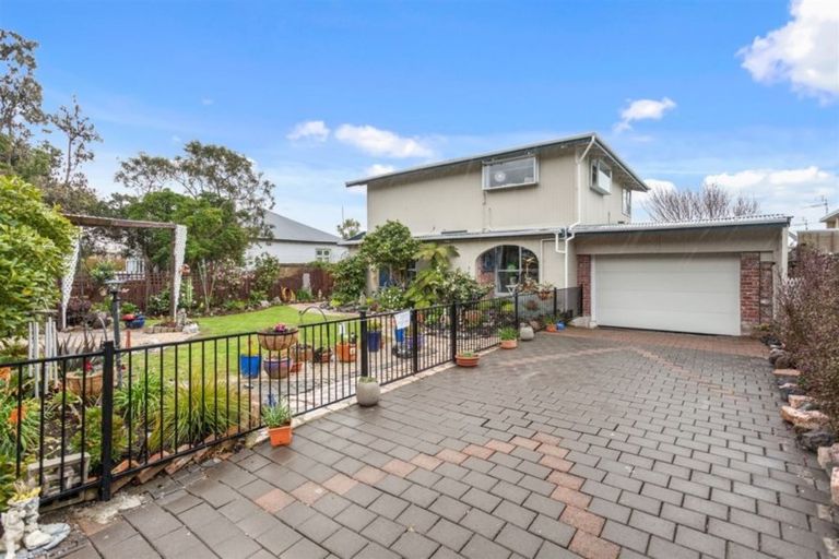 Photo of property in 41 Main Road, Redcliffs, Christchurch, 8081