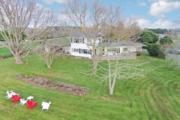 Photo of property in 15 Brian Wood Lane, Karaka, Papakura, 2580