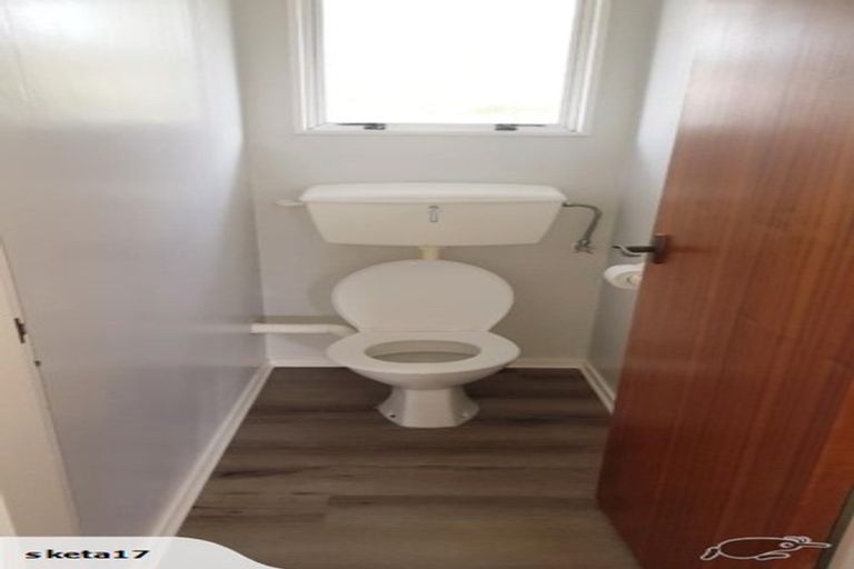 Photo of property in 51b Gemstone Drive, Birchville, Upper Hutt, 5018