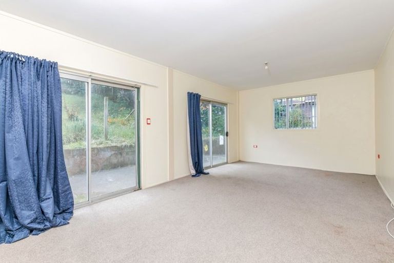 Photo of property in 421 Don Buck Road, Massey, Auckland, 0614