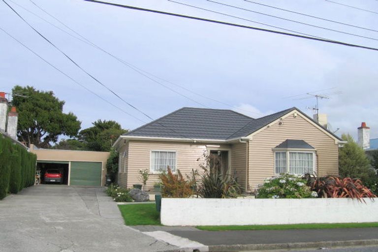 Photo of property in 3 Ropata Crescent, Boulcott, Lower Hutt, 5010