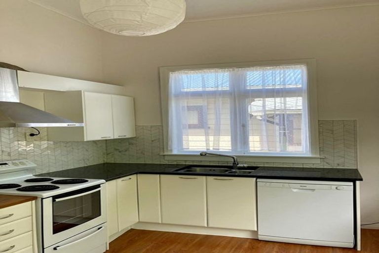 Photo of property in 26 Childers Terrace, Kilbirnie, Wellington, 6022