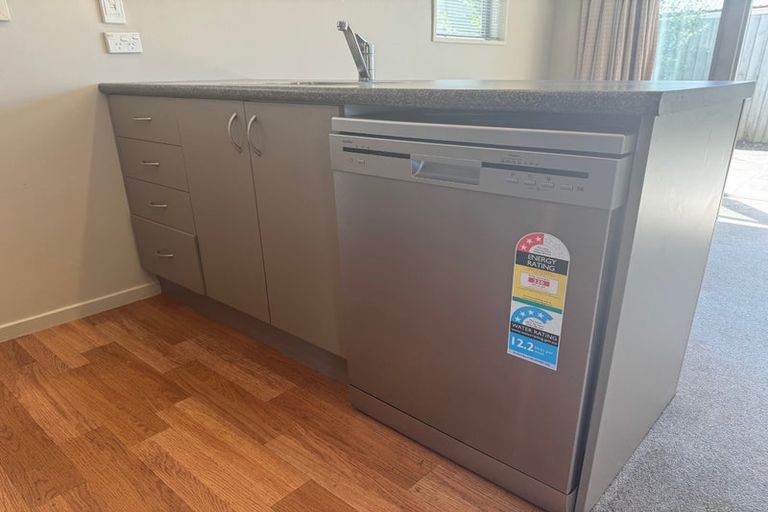 Photo of property in 139 Purchas Street, Edgeware, Christchurch, 8013