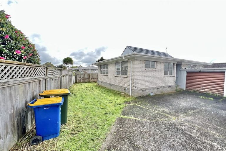 Photo of property in 1/45 Blacklock Avenue, Henderson, Auckland, 0612