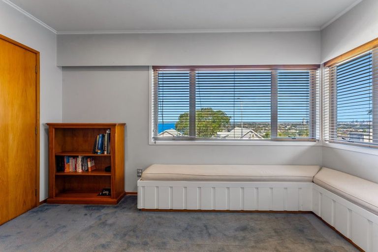 Photo of property in 11 Katui Street, Castor Bay, Auckland, 0620