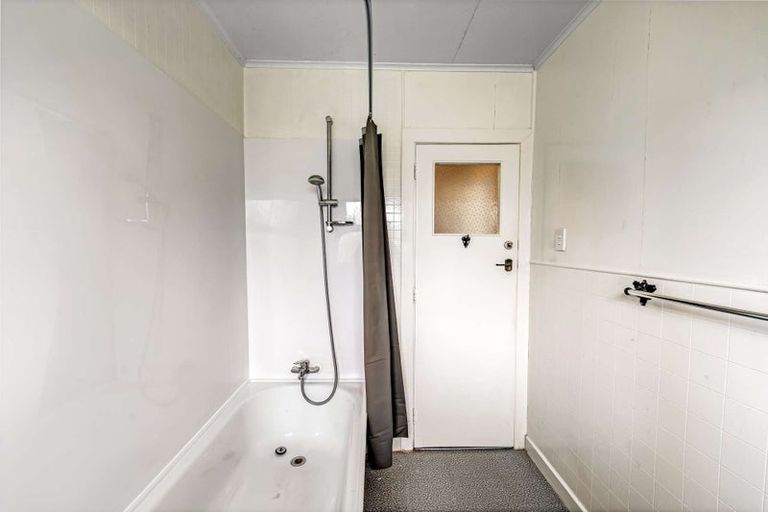 Photo of property in 8b Swan Street, Gore, 9710