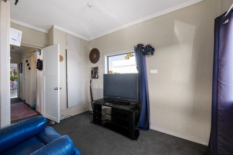 Photo of property in 30 Shrimpton Road, Haumoana, 4102