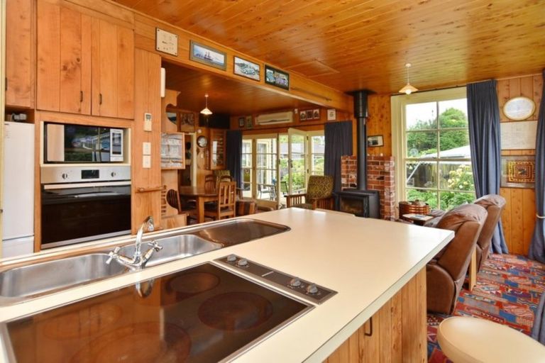 Photo of property in 22 Penfold Square, Leithfield, 7481