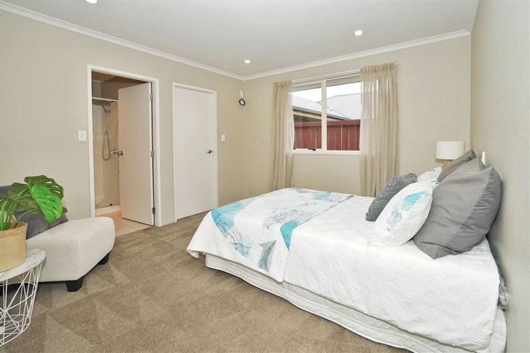 Photo of property in 6 Raddington Way, Huntington, Hamilton, 3210