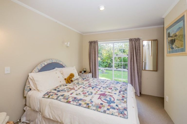 Photo of property in 15 Greenwood Boulevard, Otaki, 5512