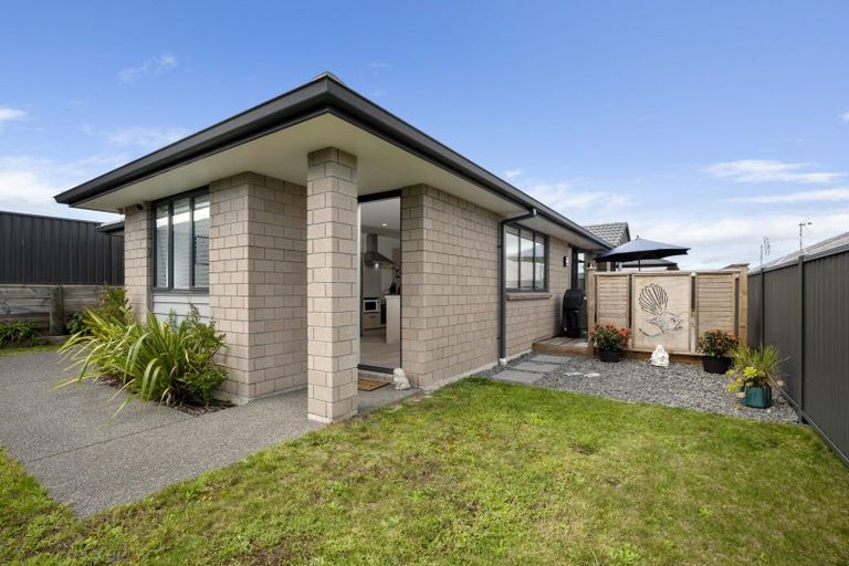 Photo of property in 72 Sentinel Avenue, Omokoroa, 3114