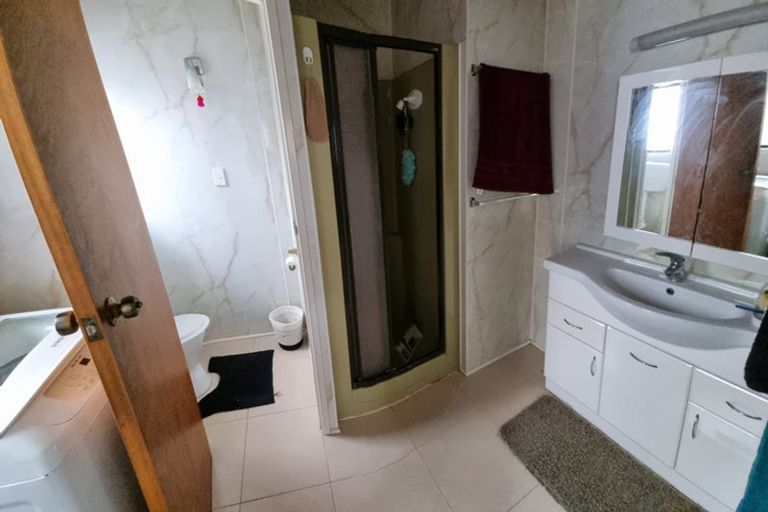 Photo of property in 7a Litchfield Place, Clarks Beach, 2122