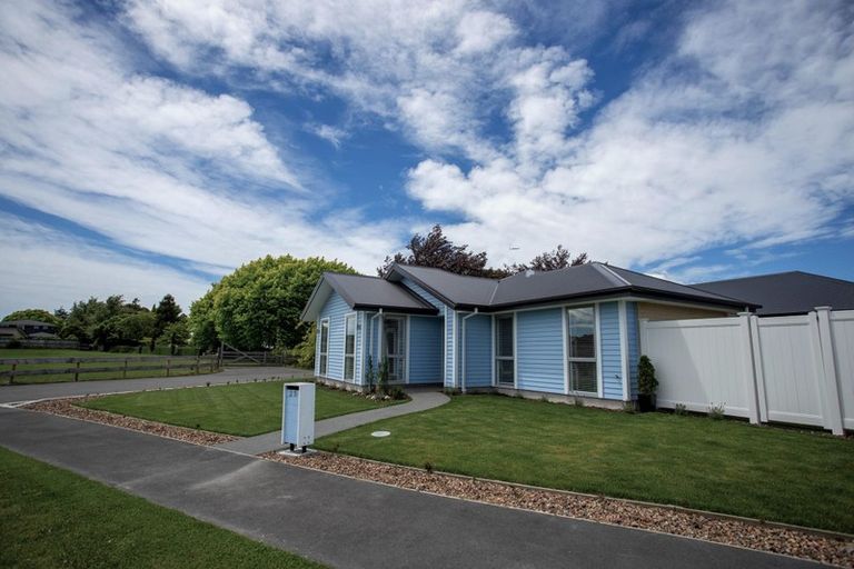 Photo of property in 25 Haughey Drive, Mairehau, Christchurch, 8052