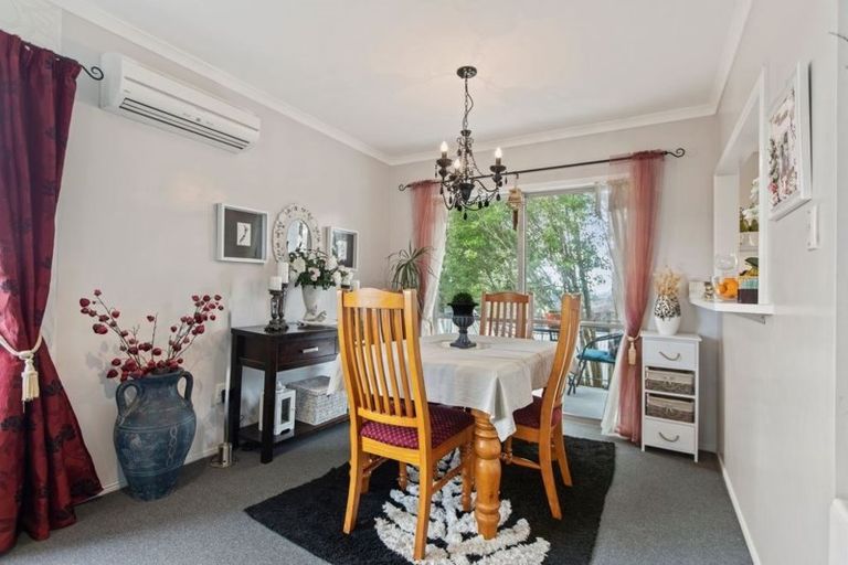 Photo of property in 2/195 Metcalfe Road, Ranui, Auckland, 0612