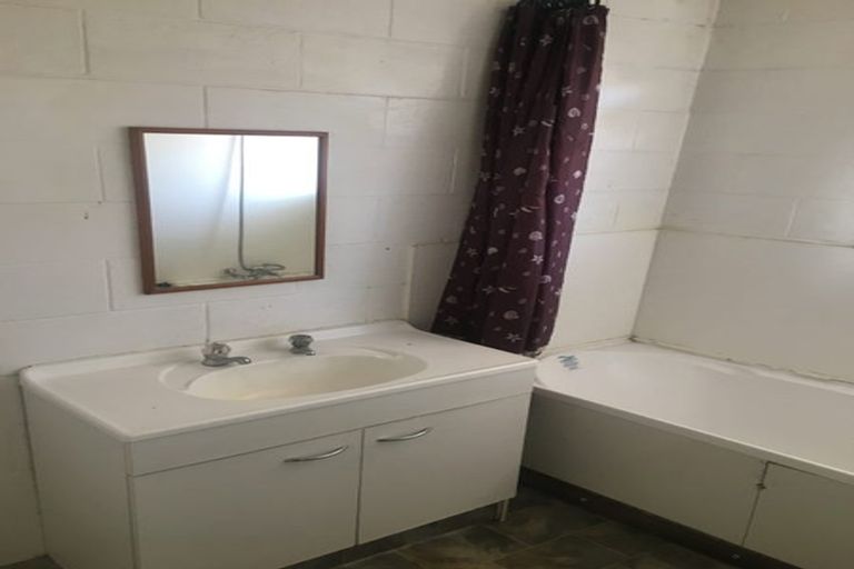 Photo of property in 2 Cameron Road, Hamilton East, Hamilton, 3216