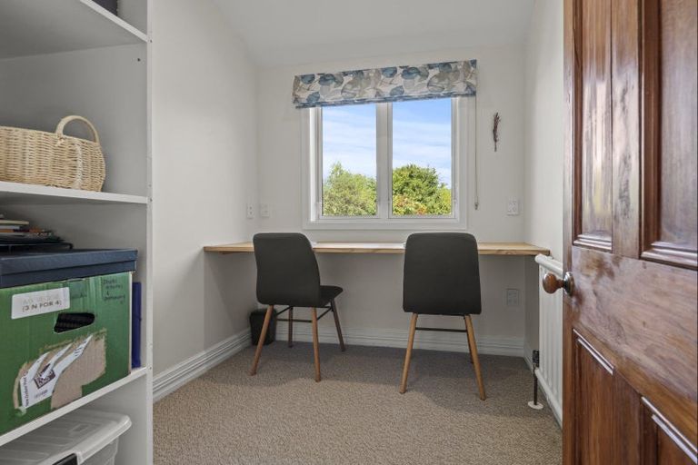 Photo of property in 236 Kelvin Grove Road, Kelvin Grove, Palmerston North, 4470