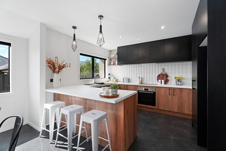 Photo of property in 9 Pisa Moorings Road, Mount Pisa, Cromwell, 9383