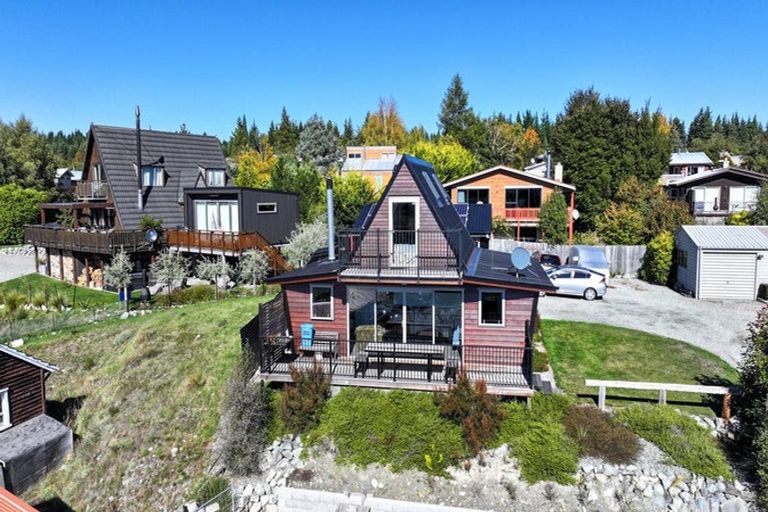 Photo of property in 14 Allan Street, Lake Tekapo, 7999