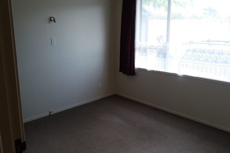 Photo of property in 1/102 Seymour Road, Sunnyvale, Auckland, 0612