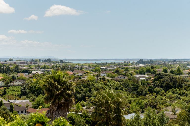 Photo of property in 27 La Cumbre Close, Bethlehem, Tauranga, 3110