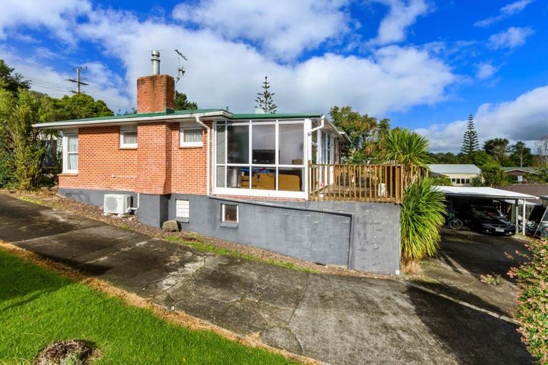 Photo of property in 450 Don Buck Road, Massey, Auckland, 0614
