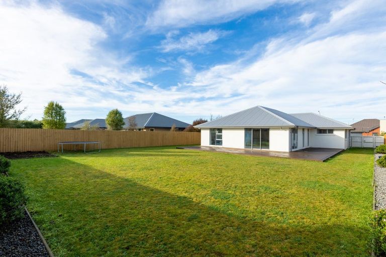 Photo of property in 18 Burnham School Road, Rolleston, 7614