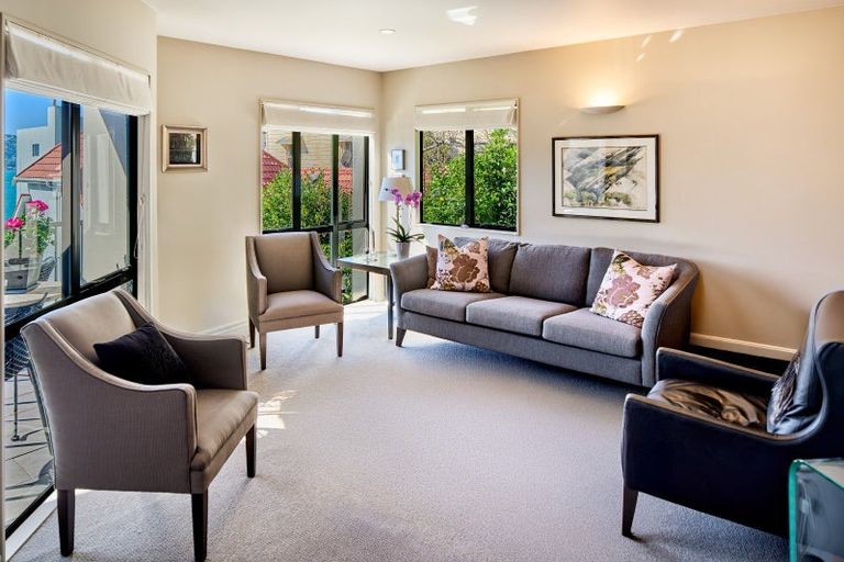 Photo of property in 12/22 Oriental Terrace, Oriental Bay, Wellington, 6011