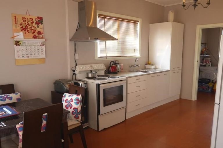 Photo of property in 51 Compton Crescent, Taita, Lower Hutt, 5011