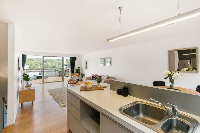 Photo of property in 56 Saddleback Grove, Karori, Wellington, 6012