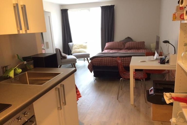 Photo of property in Dual Apartments, 108/142 Vivian Street, Te Aro, Wellington, 6011